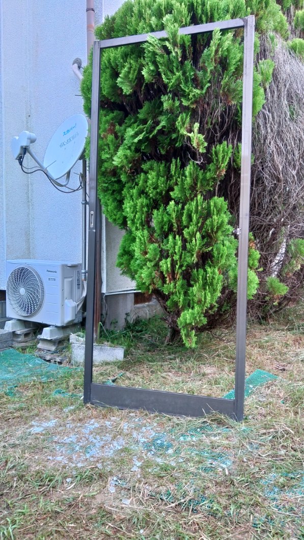強化ガラス割れ 強化ガラス割れ